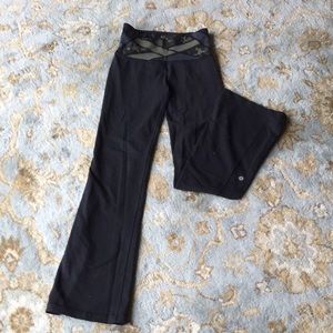 Lulu lemon wide leg leg legging